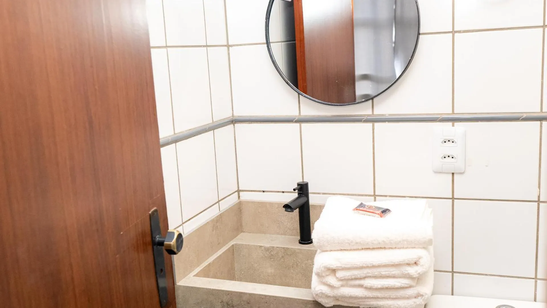 Apartmán Kit Ipe Rosa -121- Sudoeste - Melhor Custo Beneficio - Ate 4 Pessoas Brasília